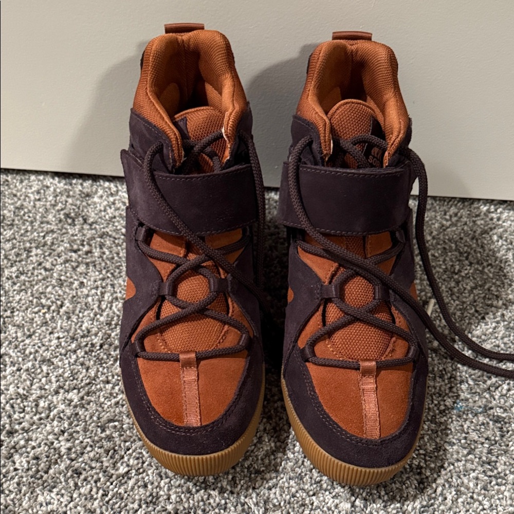 Sorel Women's Black and Brown High-Top Wedge Sneakers - size 9.5
